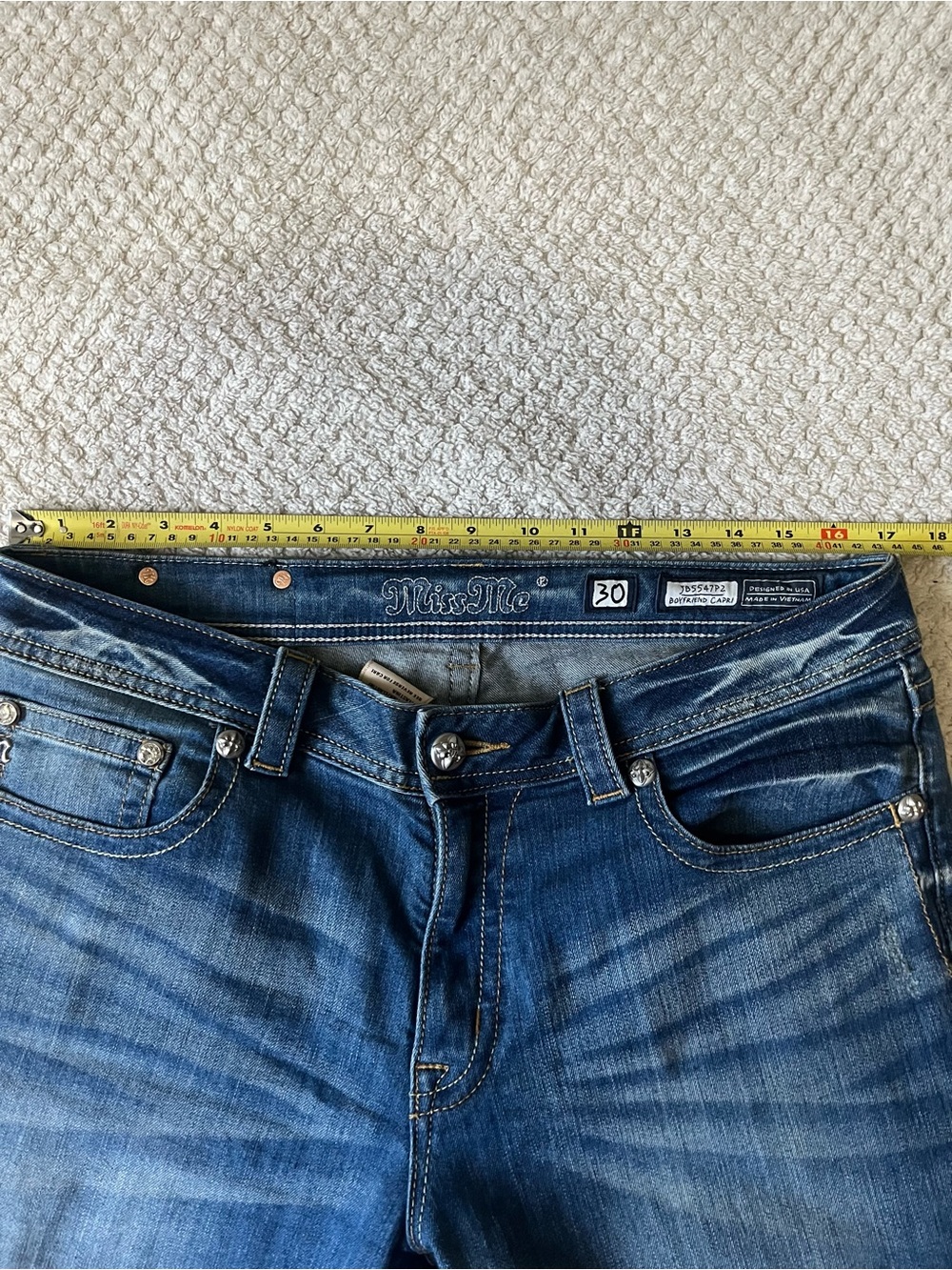 Miss Me vtg y2k Women's Straight Leg Faded Blue Jeans with studded pockets - Picture 13 of 16